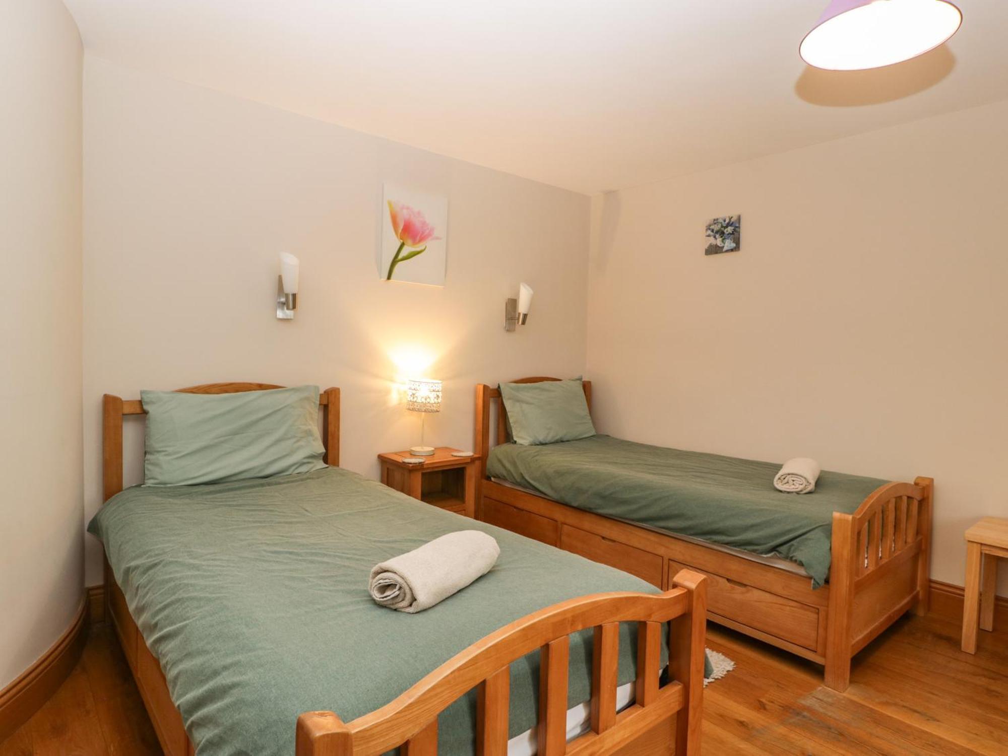 About Time Cottage Lydney Esterno foto